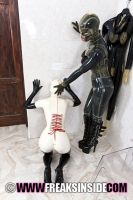 freaksinside310tgp09.jpg
