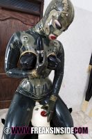 freaksinside315tgp10.jpg